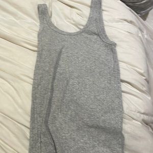 grey aerie ribbed tank top.
